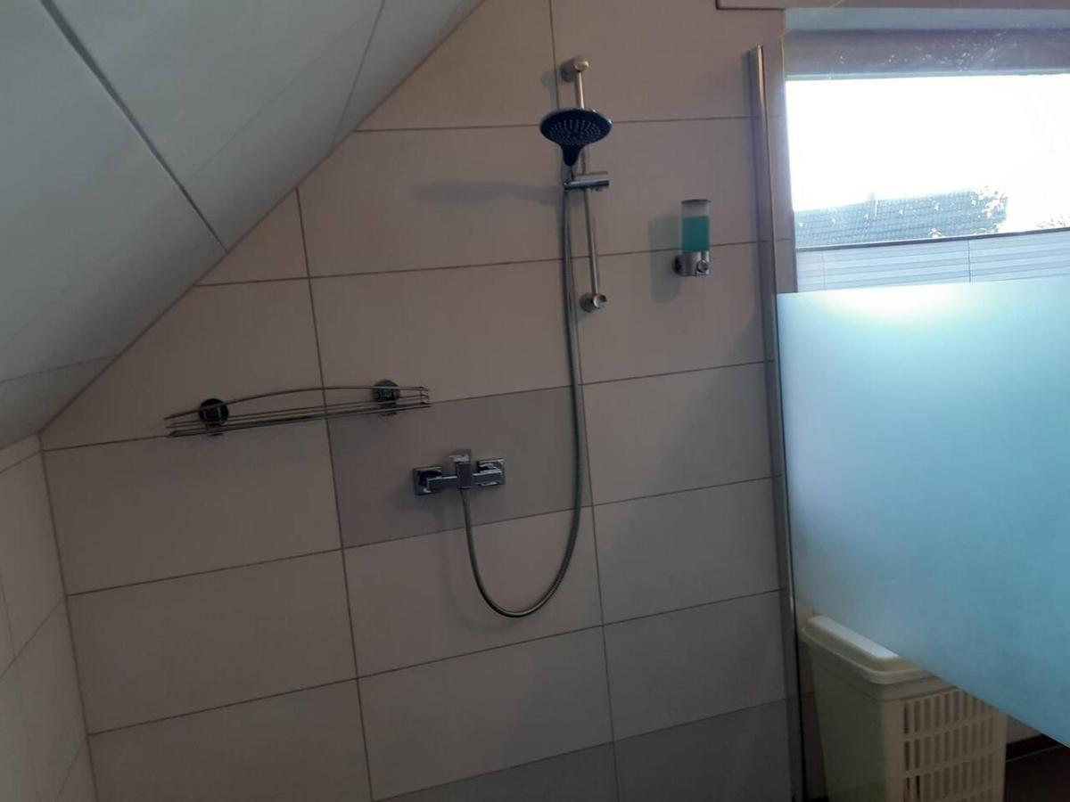 Zum Hoambarg, Kitchen, Balcony, Bathroom Uelsen Luaran gambar