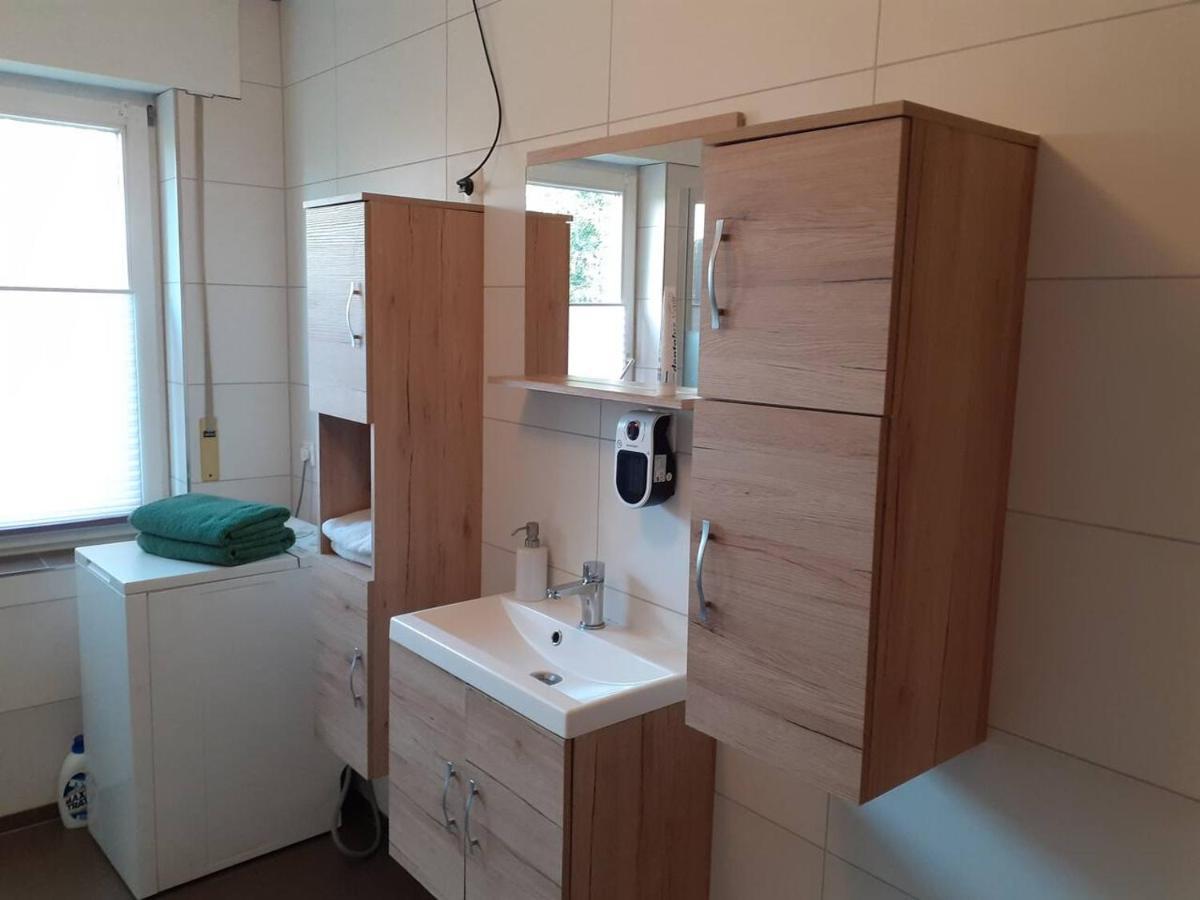 Zum Hoambarg, Kitchen, Balcony, Bathroom Uelsen Luaran gambar