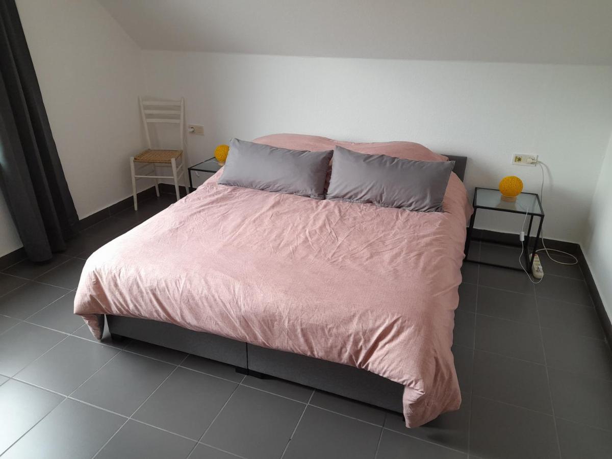 Zum Hoambarg, Kitchen, Balcony, Bathroom Uelsen Luaran gambar